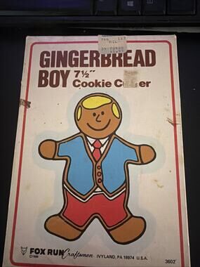 Vintage 1986 Tin Gingerbread Boy 7.5” Cookie Cutter Fox Run CRAFTSMEN In Box